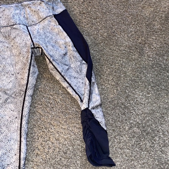 🖤 CALIA Capri leggings - Picture 2 of 3